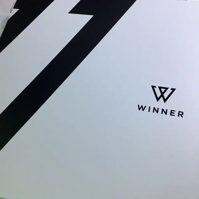 위너 스크랩북