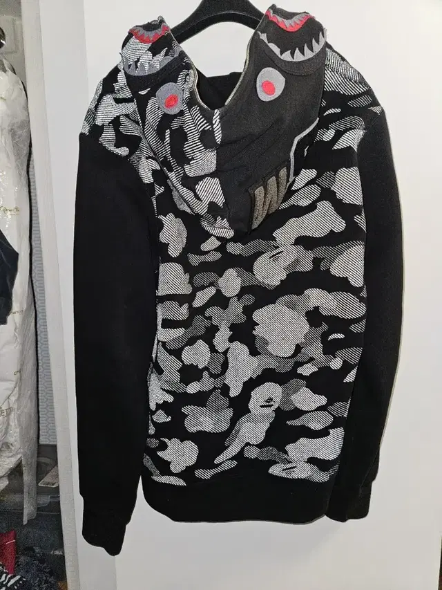 BAPE 베이프 리플렉카모 샤크후드 L