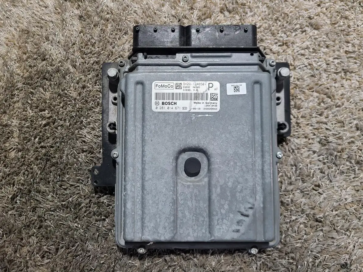 재규어 XJ ECU / 9X2Q-12A650-P