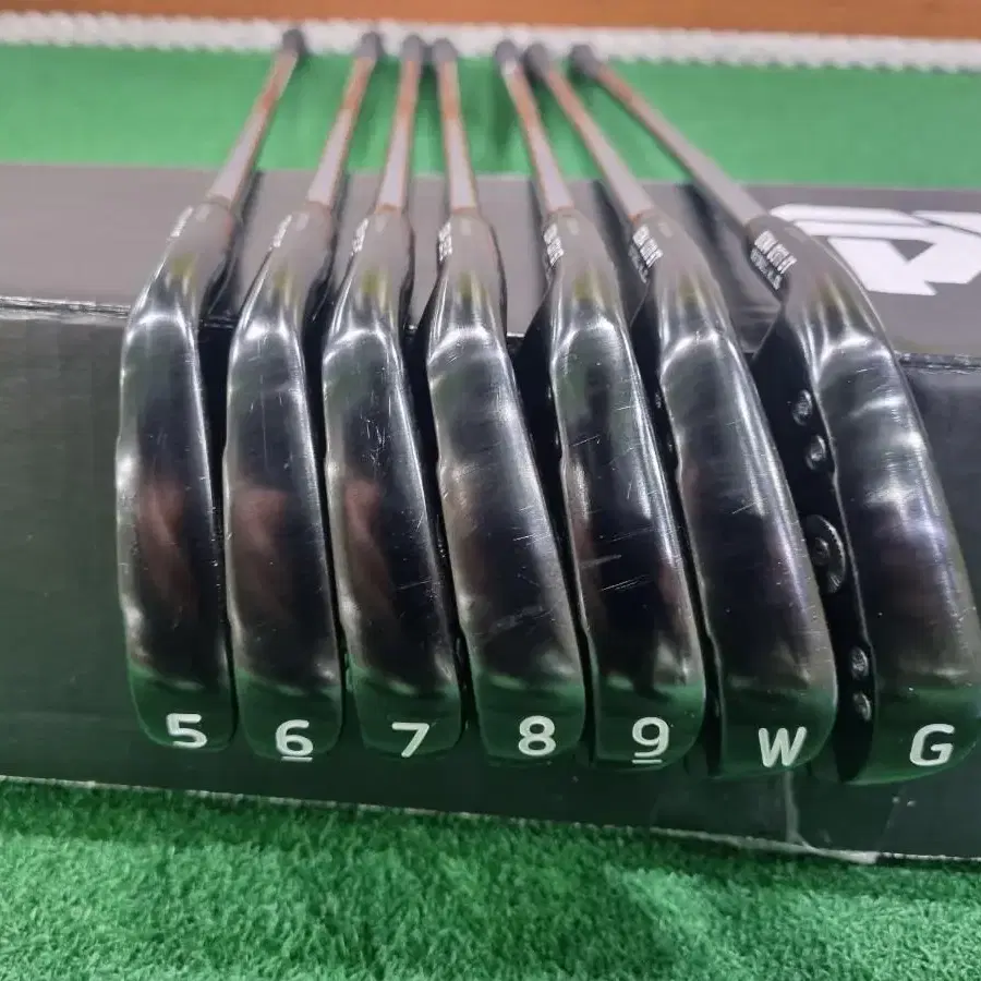 PXG GEN4 0311ST 블랙 왼손7아이언입니다^^