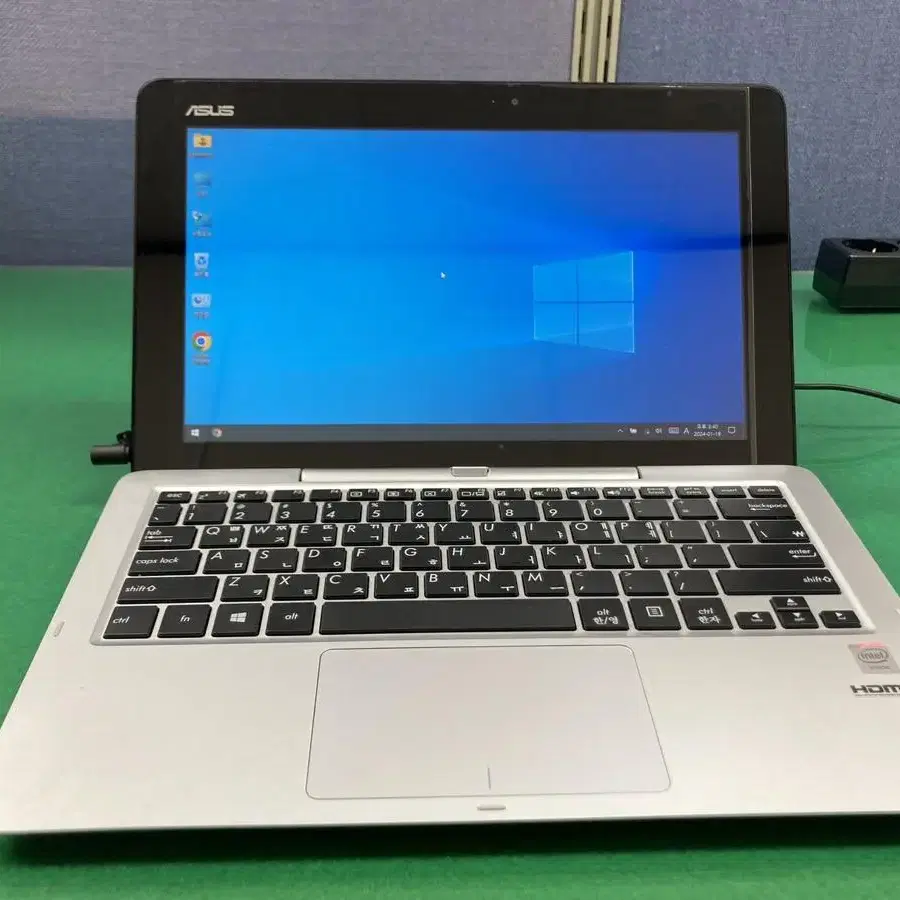 윈도우 태블릿 ASUS T200T Z3775/2G/60GB(eMMC)