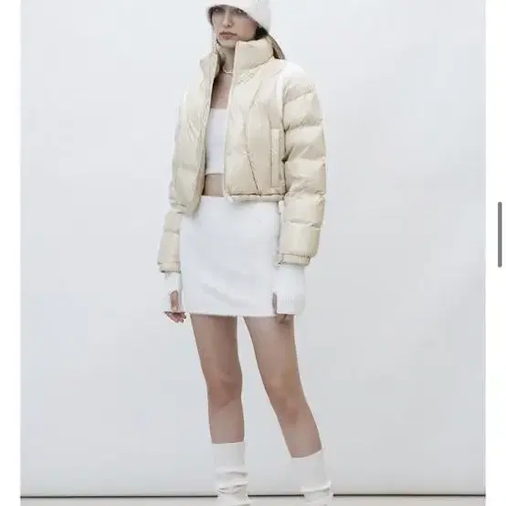 커렌트 VARSITY SHORT PUFFER JACKET [BEIGE]