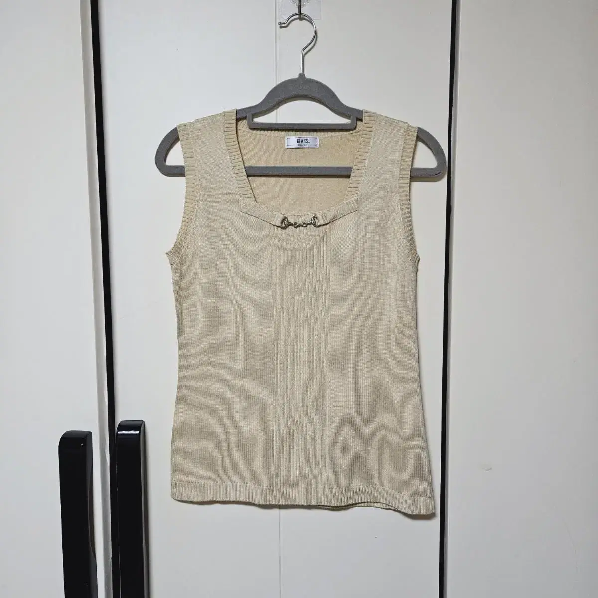 Vintage square-neck buckled sleeveless knit with buckles