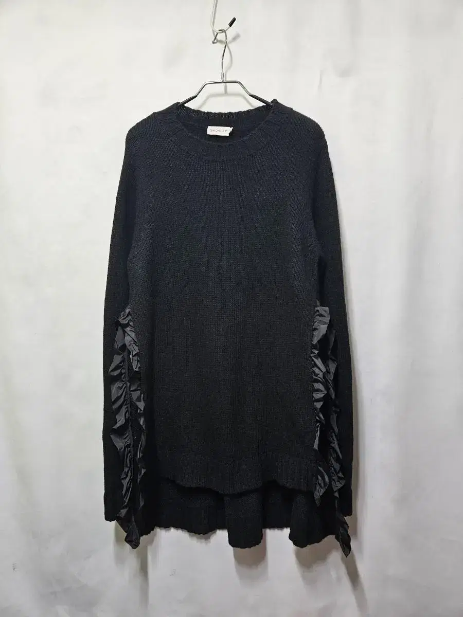 Moncler Alpaca Slit Knit L size