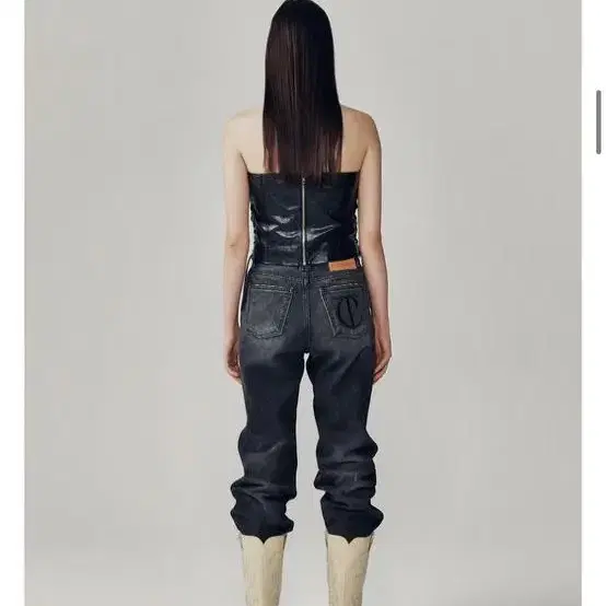 커렌트 DISTRESSED STRAIGHT LEG JEANS [BLACK