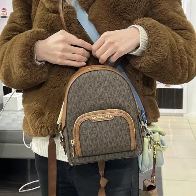 마이클코어스신상 Michael kors. mk JAYCEE 시리즈 크로스