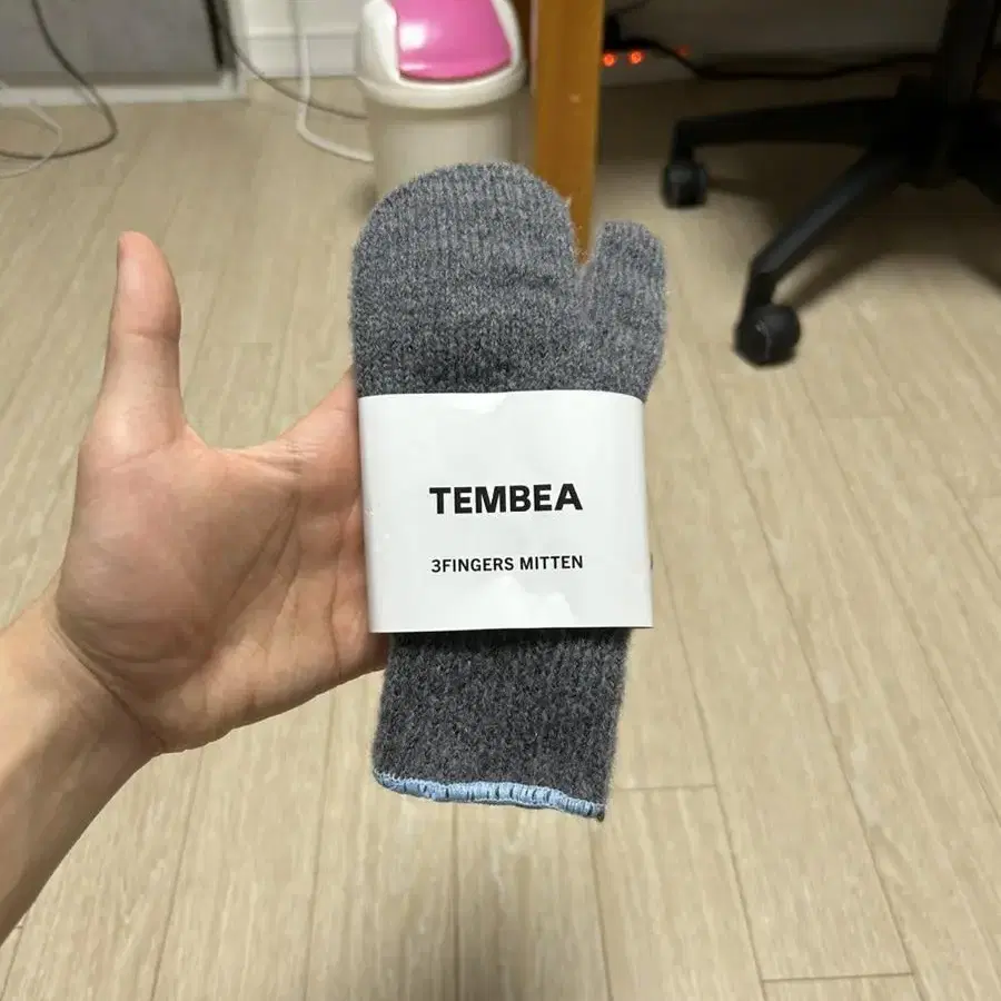 (새상품) TEMBEA 3FINGERS 장갑 회색