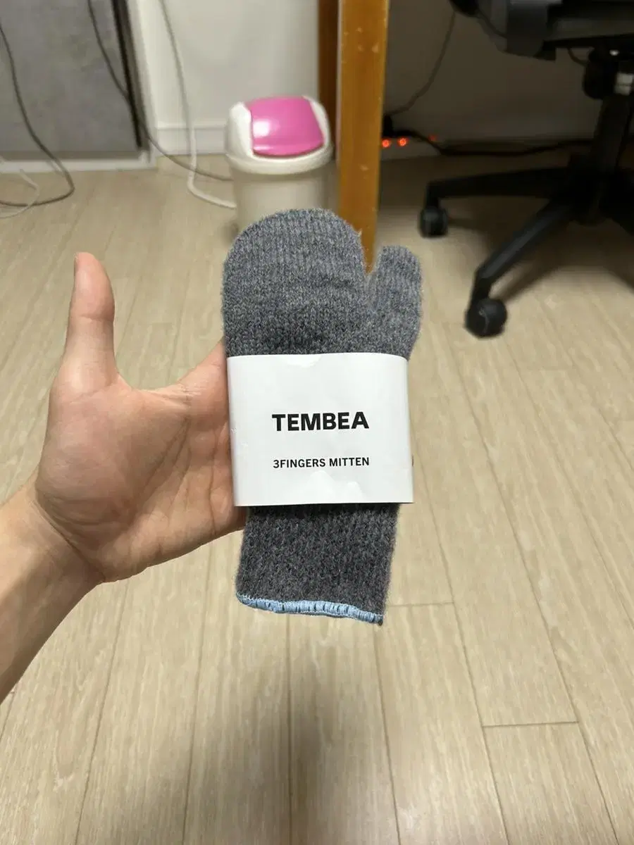 (새상품) TEMBEA 3FINGERS 장갑 회색