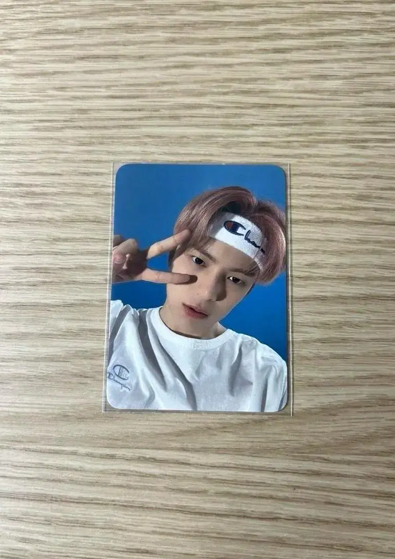 Monsta X minhyuk Champion Photocard