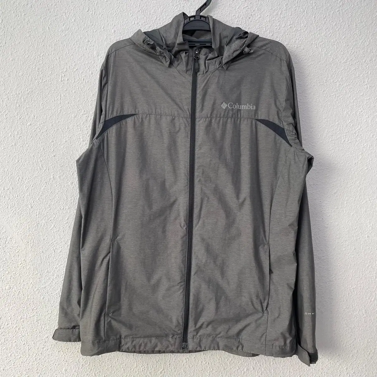 [M] Colombia OMNI WIND Lightweight Hooded Zip-up Windbreaker N0871