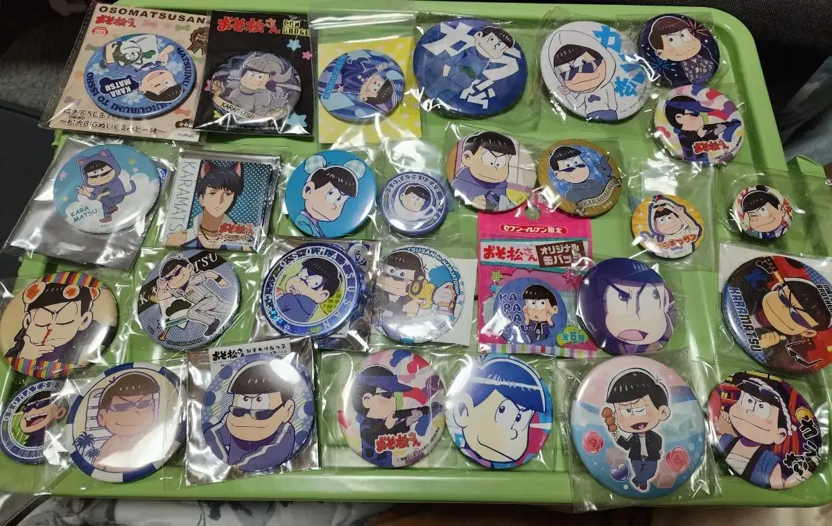 64 Karamatsu Canbadges in Bulk