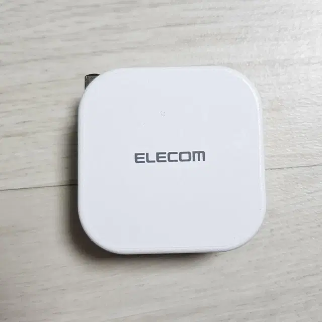 ELECOM 20W PD어댑터 MPA-ACCP20팝니다