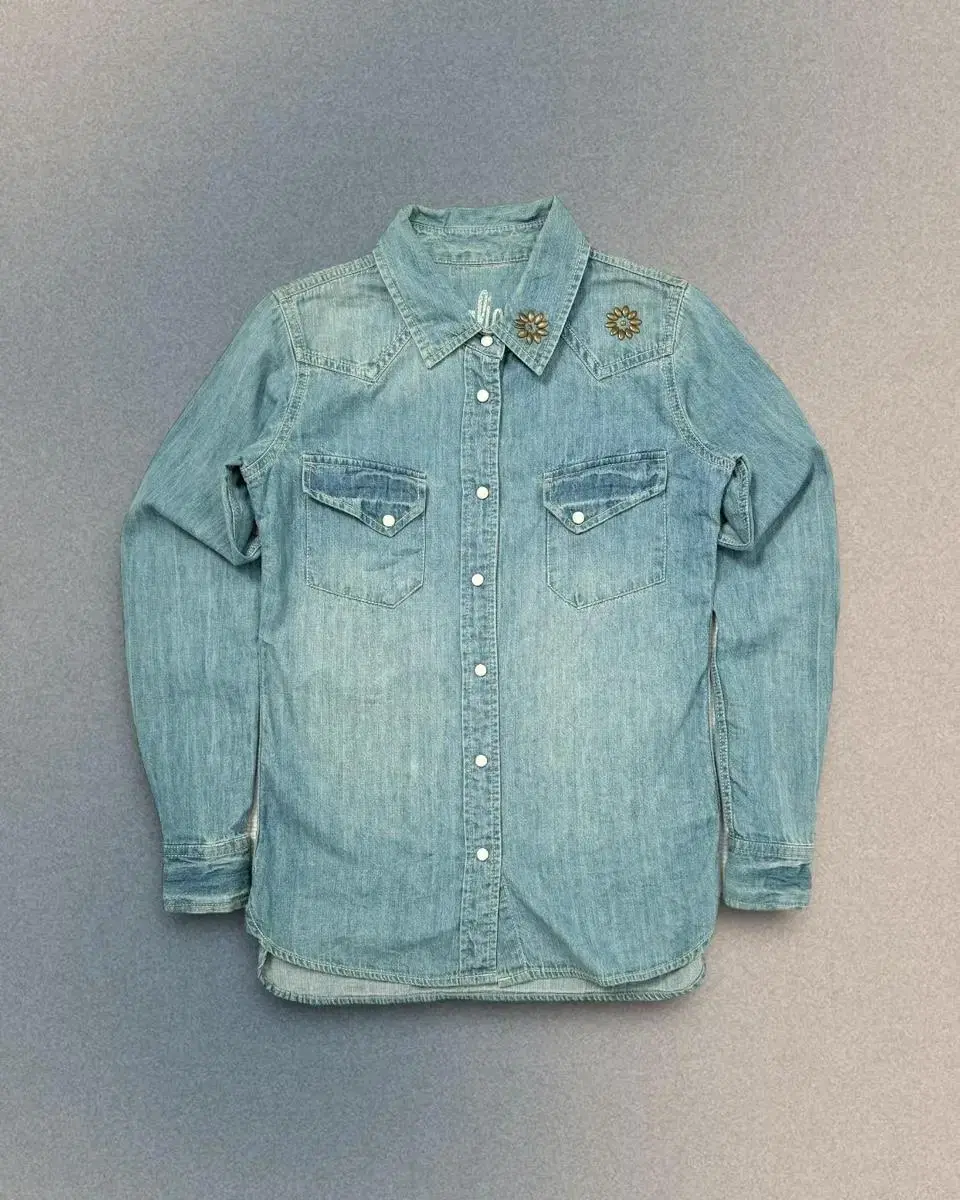 Vintage Stud Point Western Denim Shirts