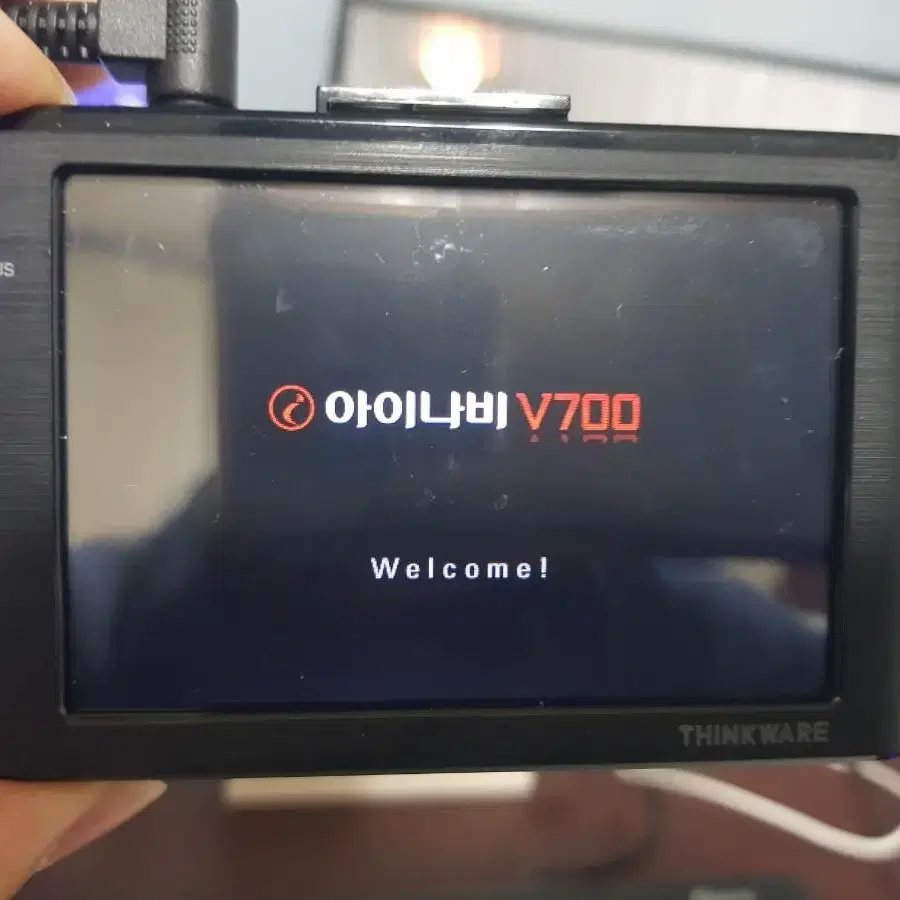 32기가) 아이나비 V700 블랙박스 팝니다