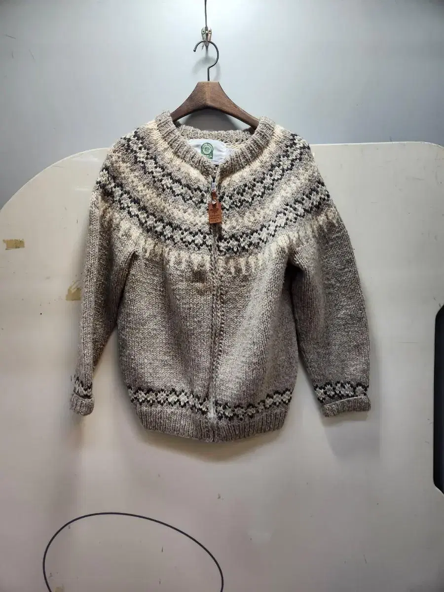 CANADIAN SWEATER  캐나디안 스웨터