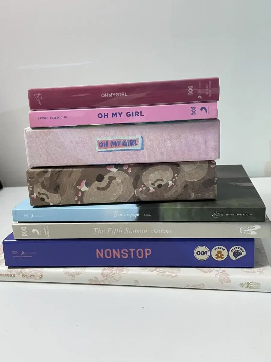 Sell Oh My Girl album 