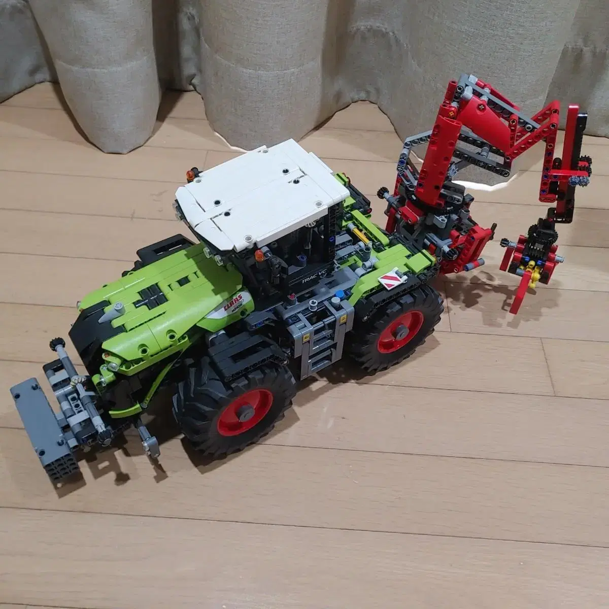 레고 테크닉 CLAAS XERION TRAC VC 트랙터