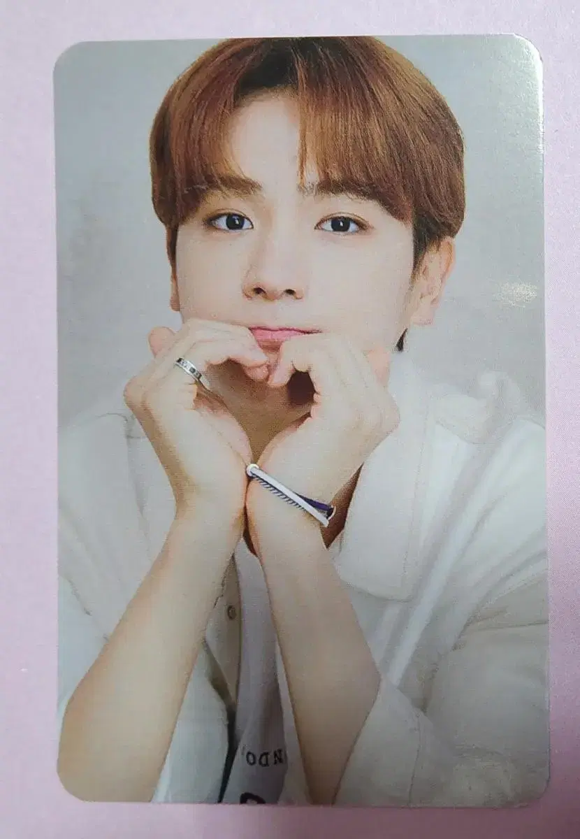 The Boyz hyunjae unicon photocard (let's do it)