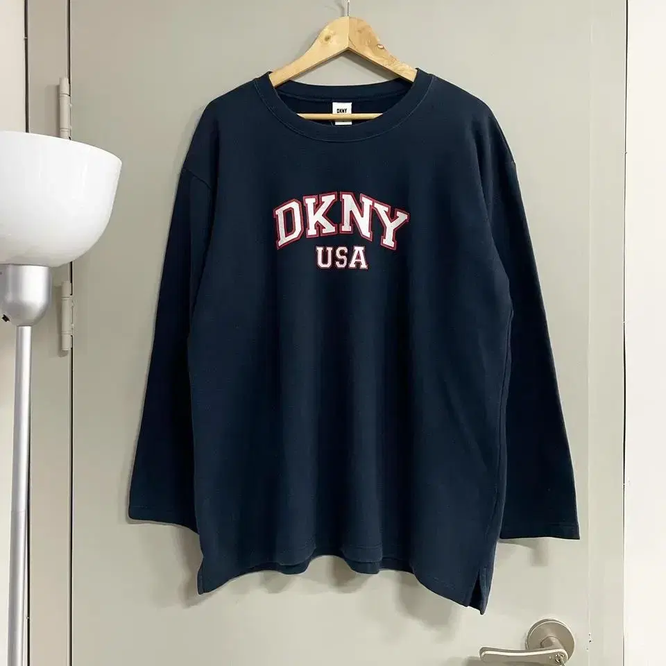 90s USA DKNY 스펠아웃 스웻셔츠 (105-110)