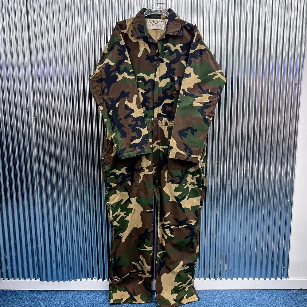 drv Military Camouflage Jumpsuit (Domestic XL) U83