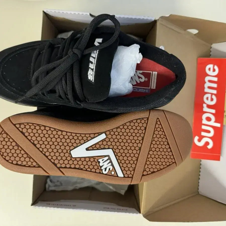 반스 x 슈프림 스피드 블랙 vans supreme speed 275