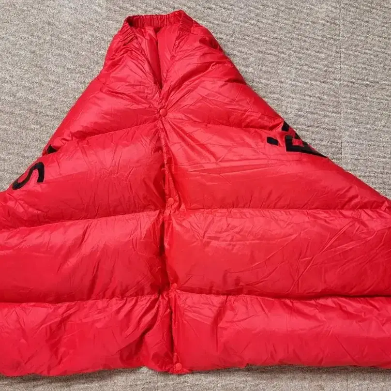 파리게이츠 정품 Goose blanket(Black.Red)