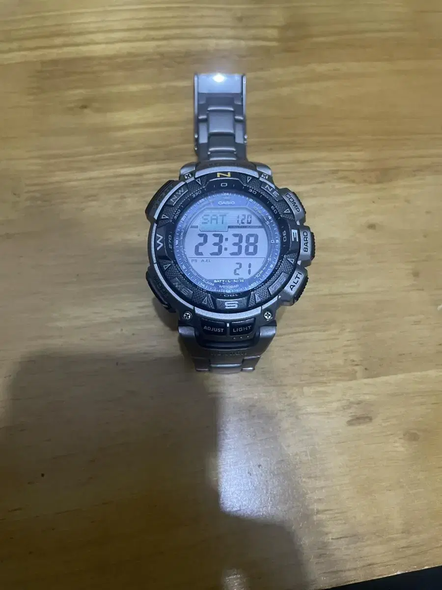 CASIO PRO TREK 시계 PRG- 240