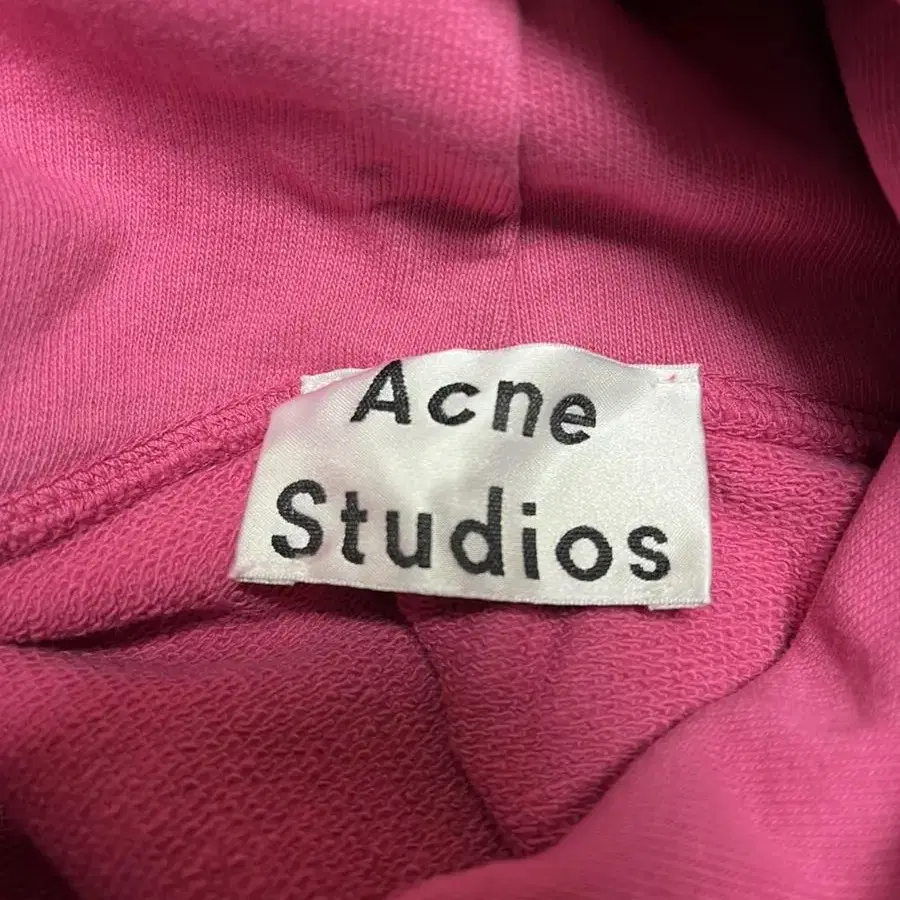 Acne Studios 아크네 스튜디오 핑크 크롭 후디 S (새상품)