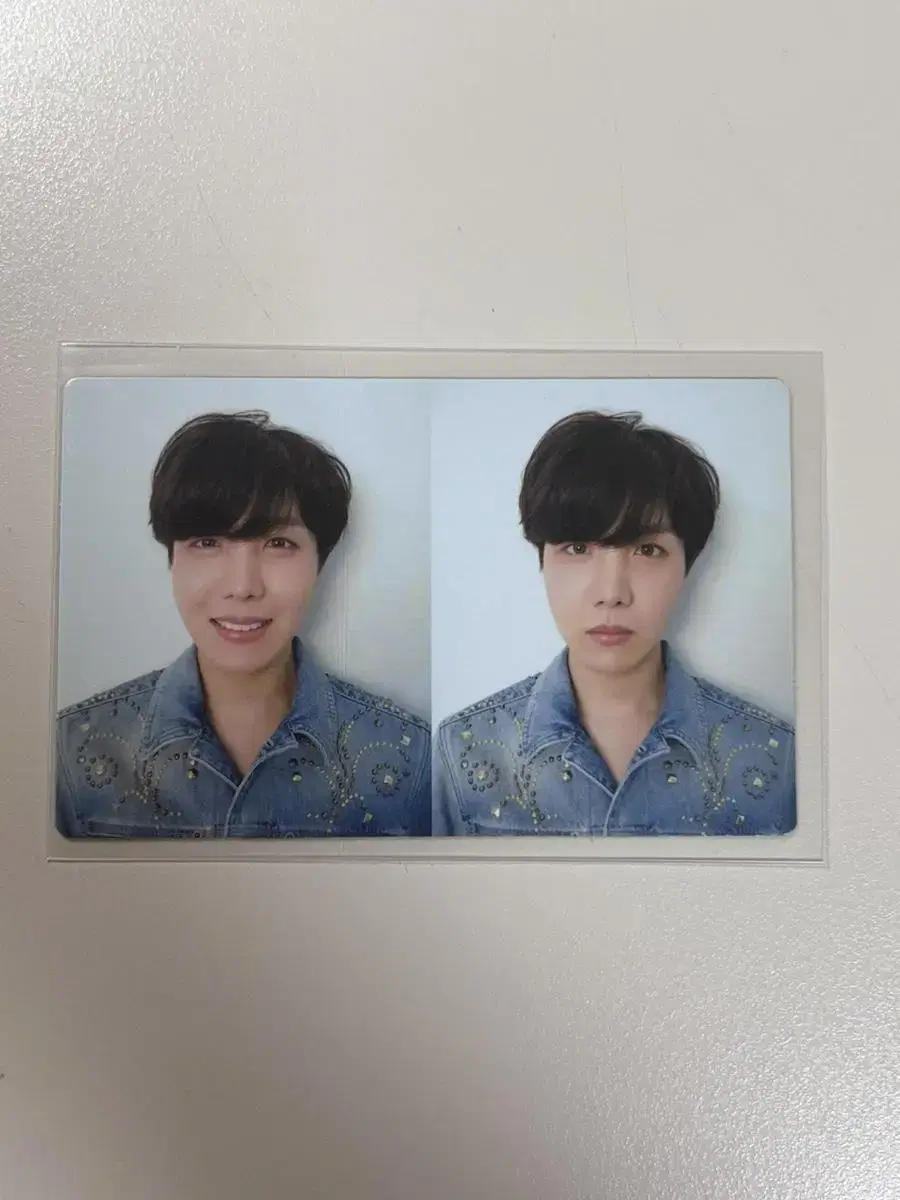 Charm Tier Photocard