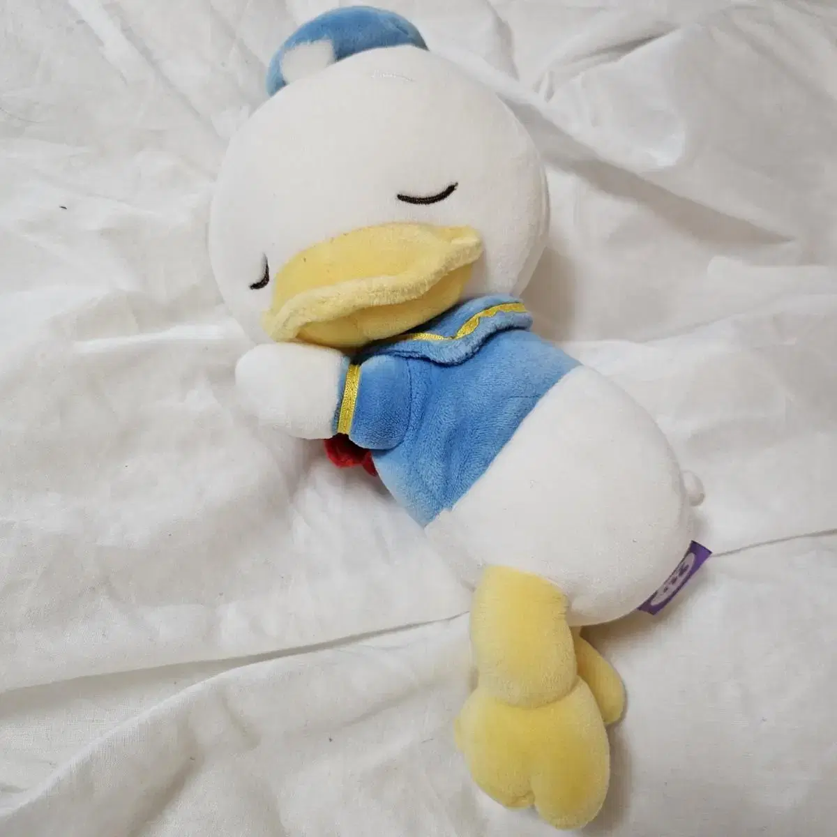 (TEA-ATS Genuine) Disney Japan Mochi Mochi Laing Sleeping Donald Duck