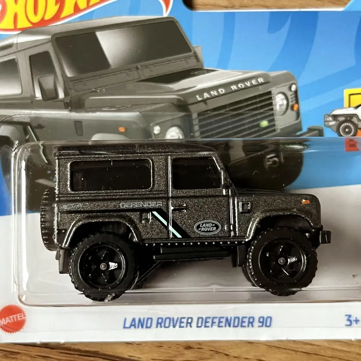 Hot Wheels Land Rover Defender 90