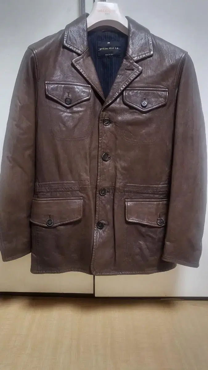 OFFICINA PELLE/Italian brand/48 size/natural sheepskin jacket