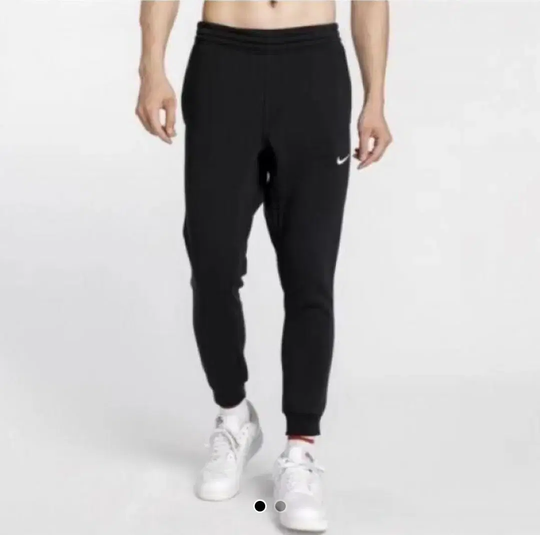 Nike Standard Fit Pants (716831-010)