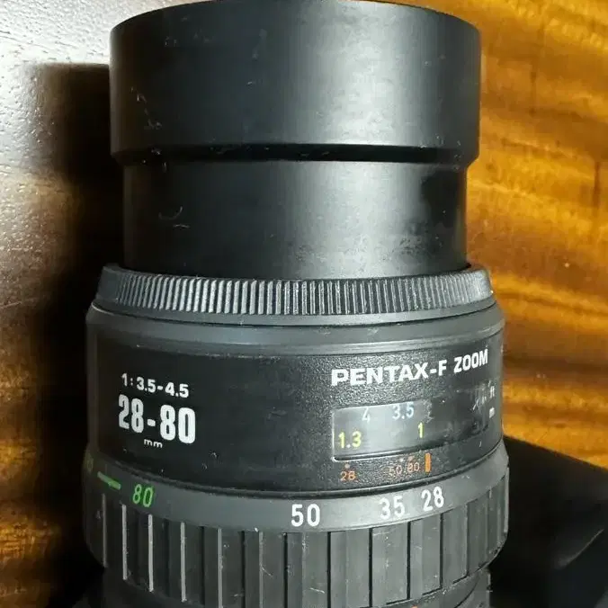 Pentax-F zoom 28-80