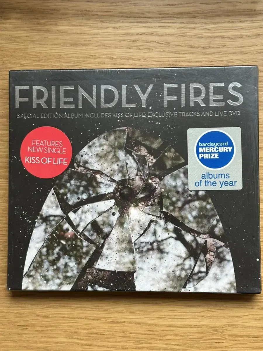 프랜들리 파이어스 / Friendly Fires 2CD 한정반