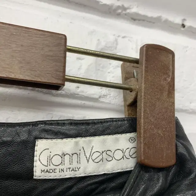 Gianni versace 베르사체 레더 스커트