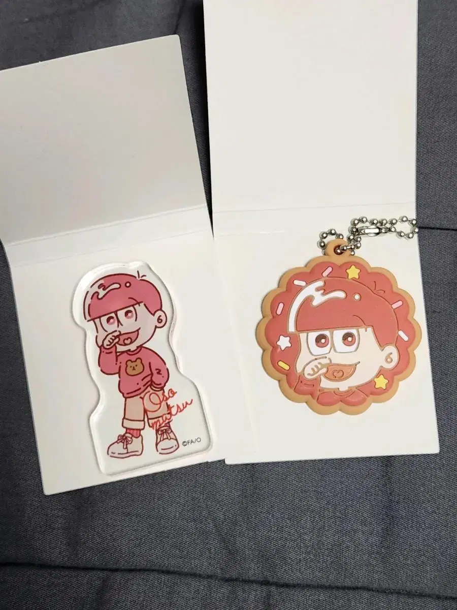 Osomatsu Sang LatteMatsu Osomatsu Bagen Shop Collaboration acrylic Koroto keyring WTS