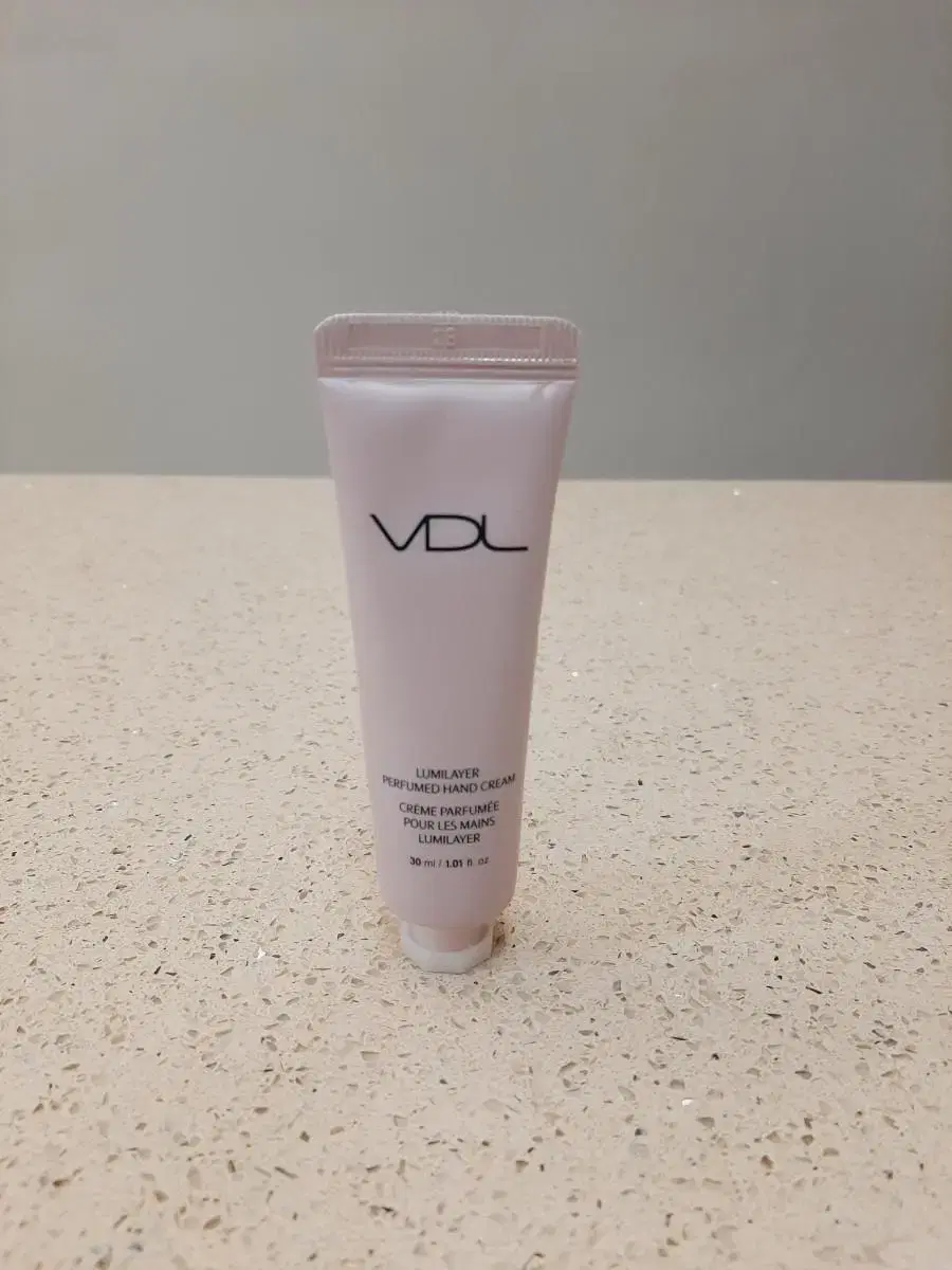 VDL 퍼퓸드 핸드크림30ml.