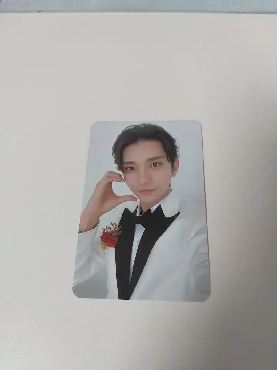 Joshua Goku album photocard