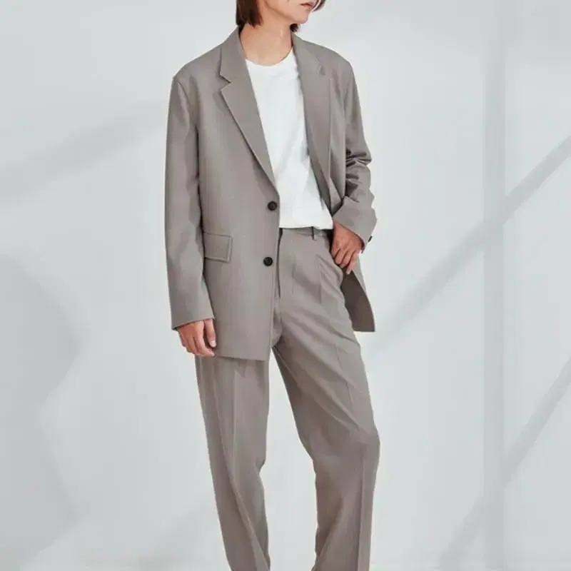 유니온블루 LOUNGE TWO-TUCK PANTS (BEIGE)