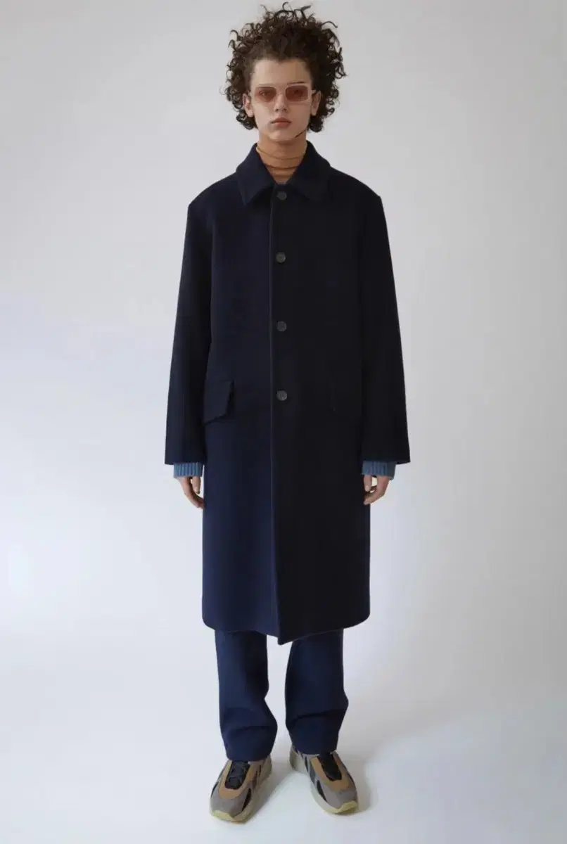 [44] Akne Magma Coat Navy