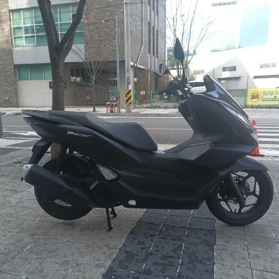 DB-008/ 혼다 / PCX ABS /21년식/ 43,000km /자체