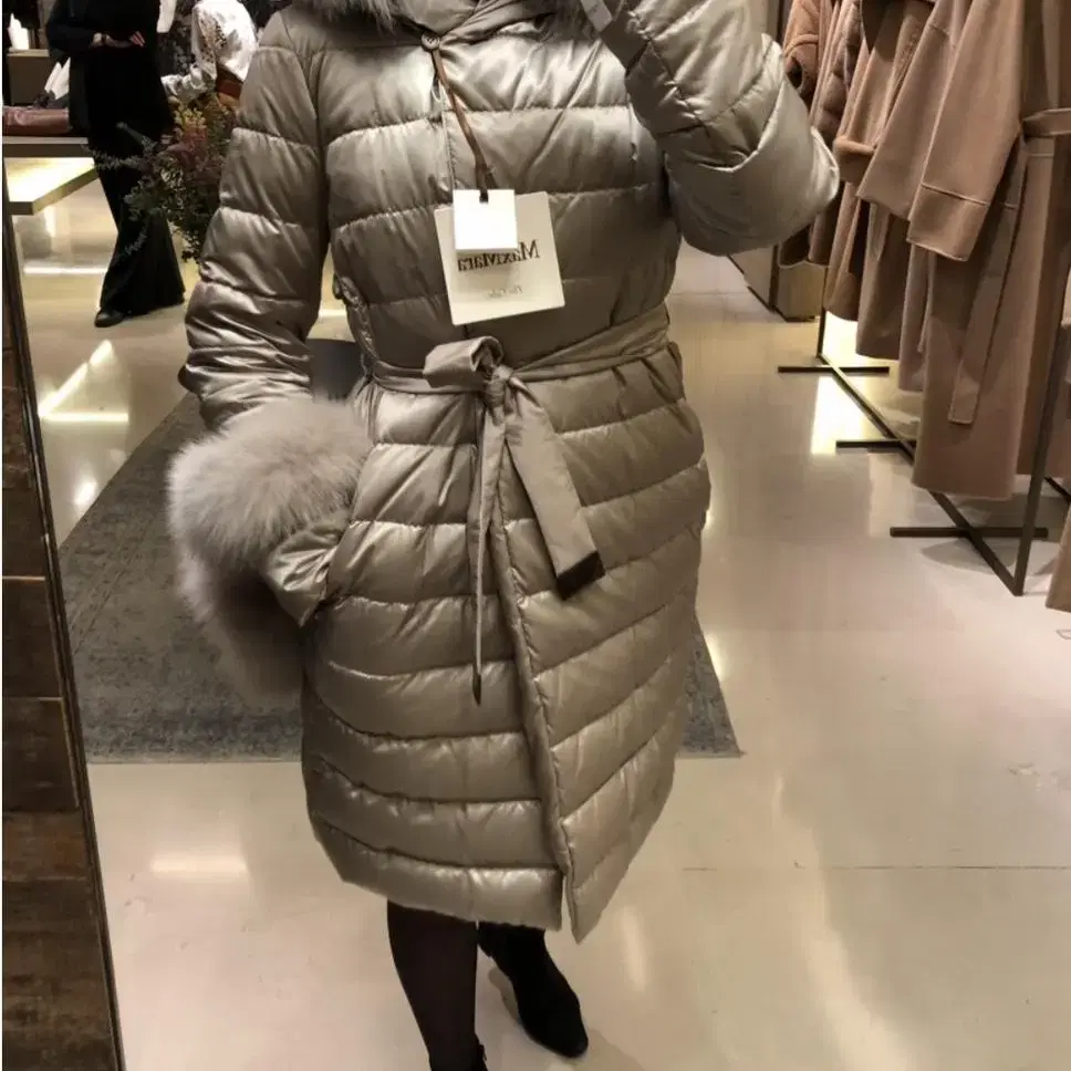 막스마라 maxmara 큐브 패딩 루체 it42(66-77)