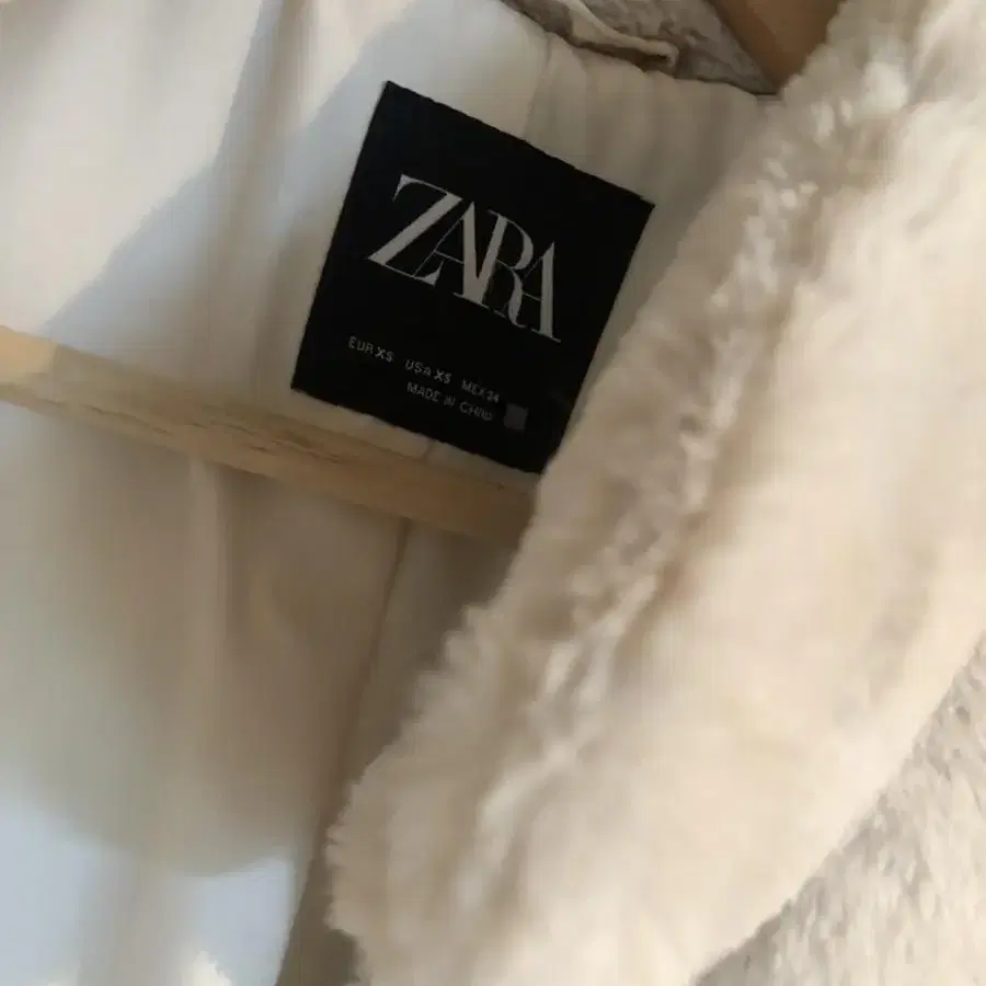 ZARA 우먼 아우터자켓