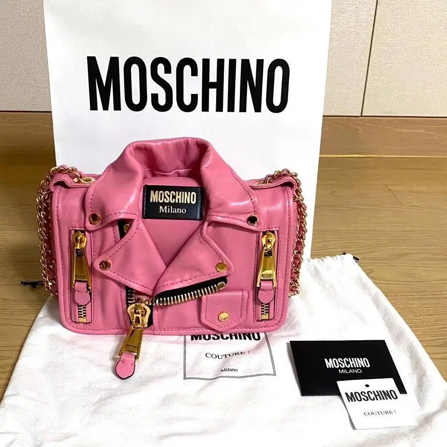 (새제품) MOSCHINO 모스키노 가방 바이커백 푸시아 핑크 정품