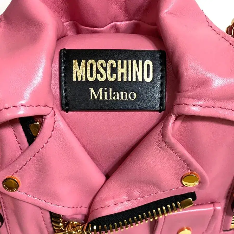 (새제품) MOSCHINO 모스키노 가방 바이커백 푸시아 핑크 정품