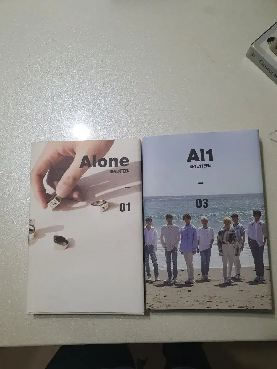 세븐틴 앨범 Alone, AL1