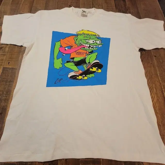 90s coop chiseled spam t shirt (XL)