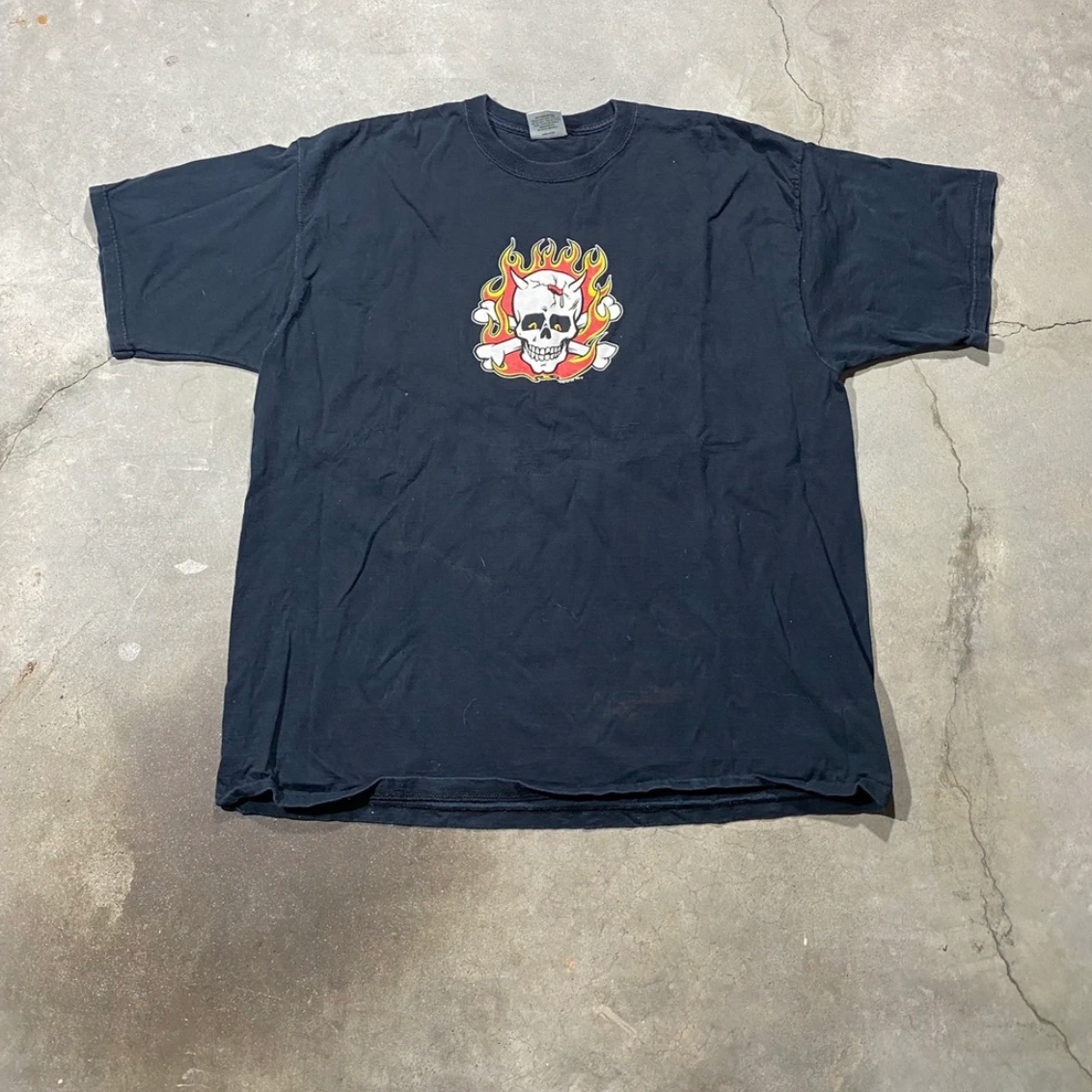 90s poster pop skull flames t shirt (XXL