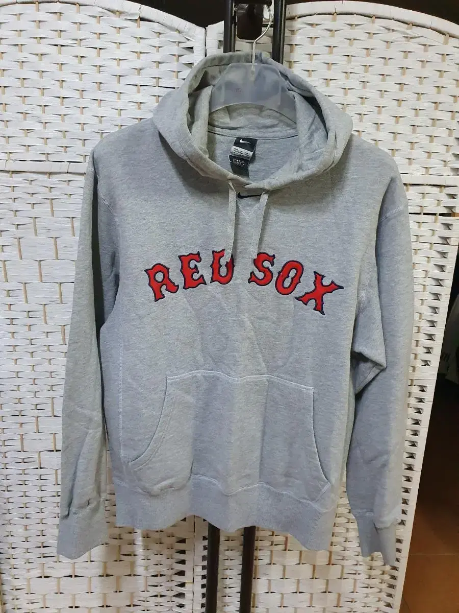 (0085) NIKE Nike Sports RED SOX Hoodie M Overfit